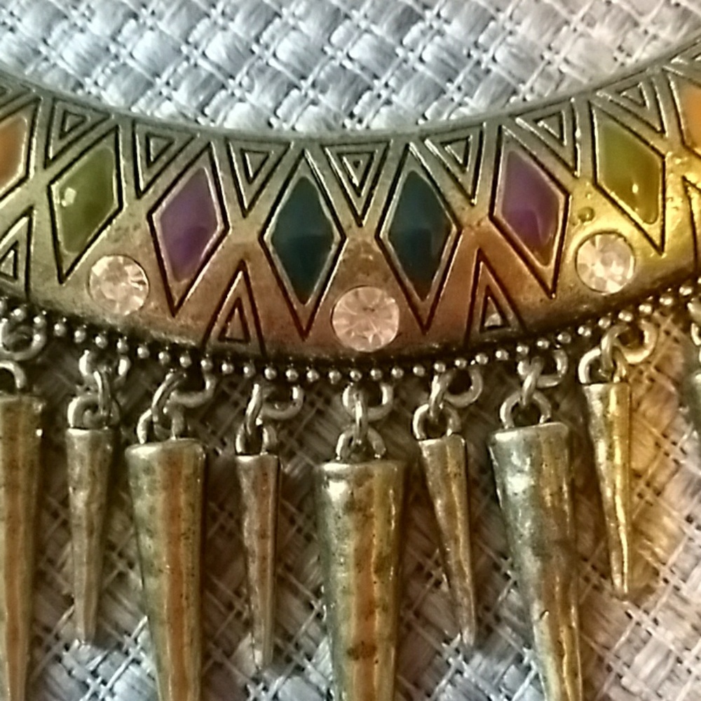 Statement Necklace - Picture 4 of 5